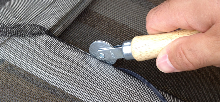 metal screen door repair in Larkfield-Wikiup